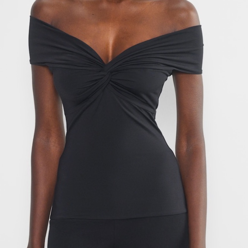 Aritzia Black Off-Shoulder Top